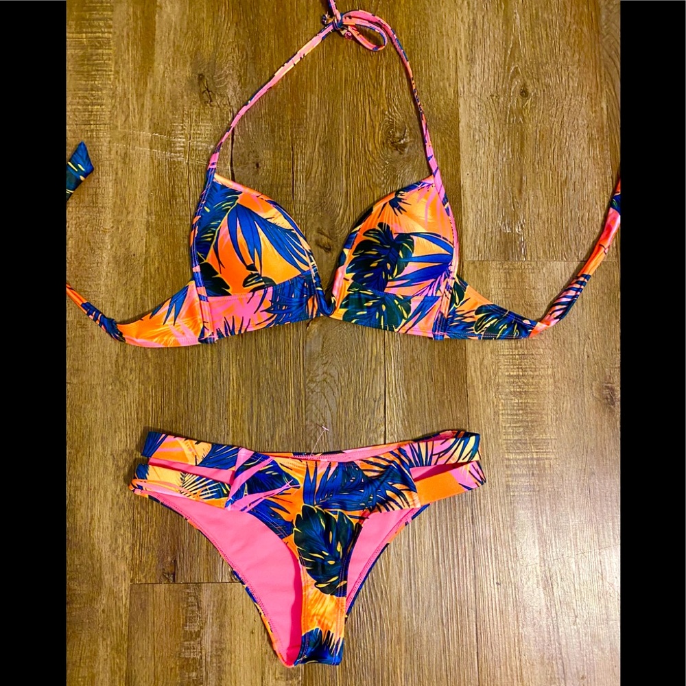 Floral bikini